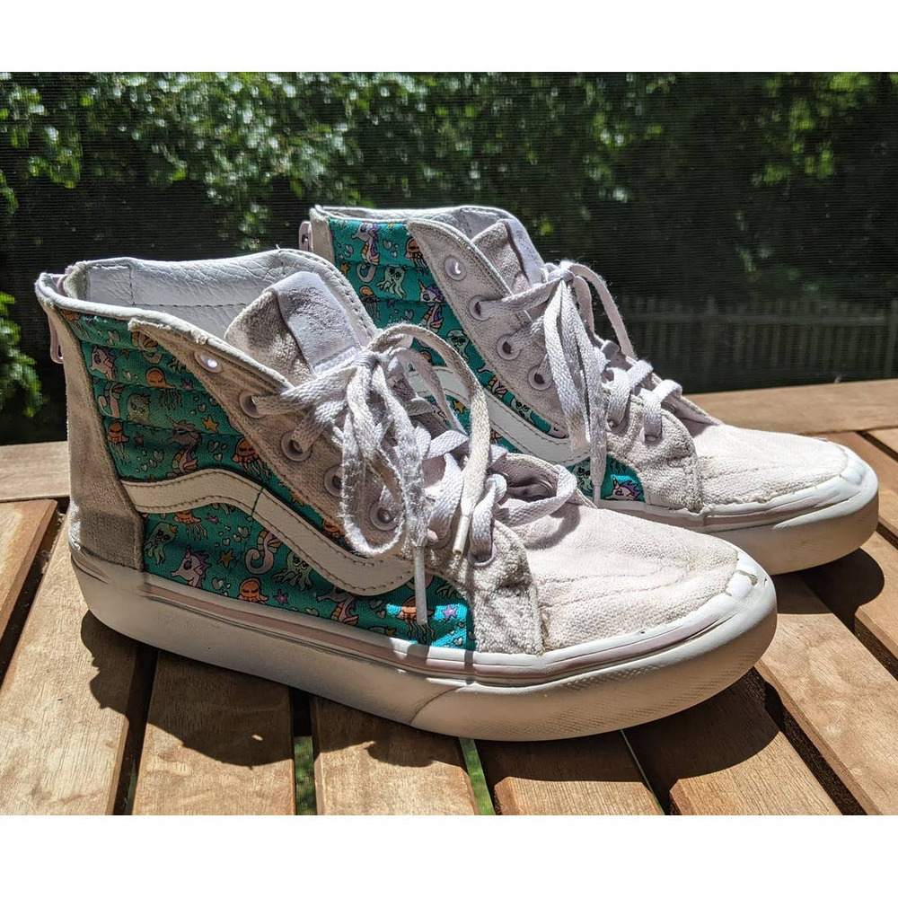 VANs SEA PARTY SK8 HI ZIP ORCHID ICE TRUE WHITE  size: 2.5 kids